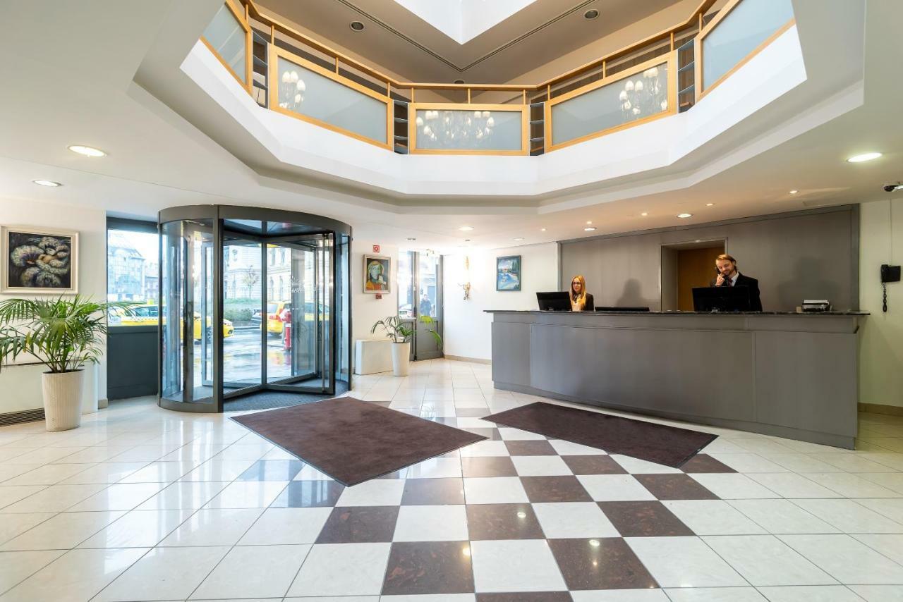 Golden Park Hotel 4*
